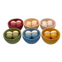 Large Set Of 12 Sorting Acorn's & 6 Bowls