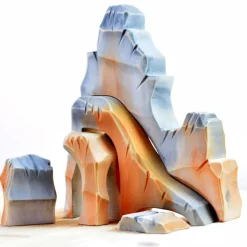 Large Wooden Mountain Cliff