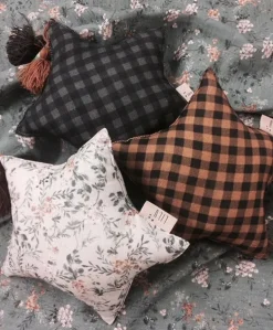 Muslin Star Pillow Small - Honey Checkered