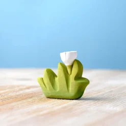 Small Wooden Wildflower - White