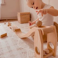 Smash Jump & Roll Ball Run