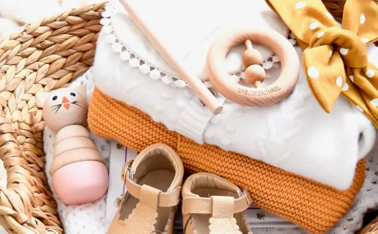 Wooden Cat Stacking Puzzle - Victoria