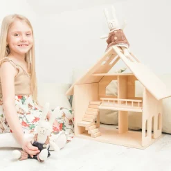 Wooden Doll House - Majesty