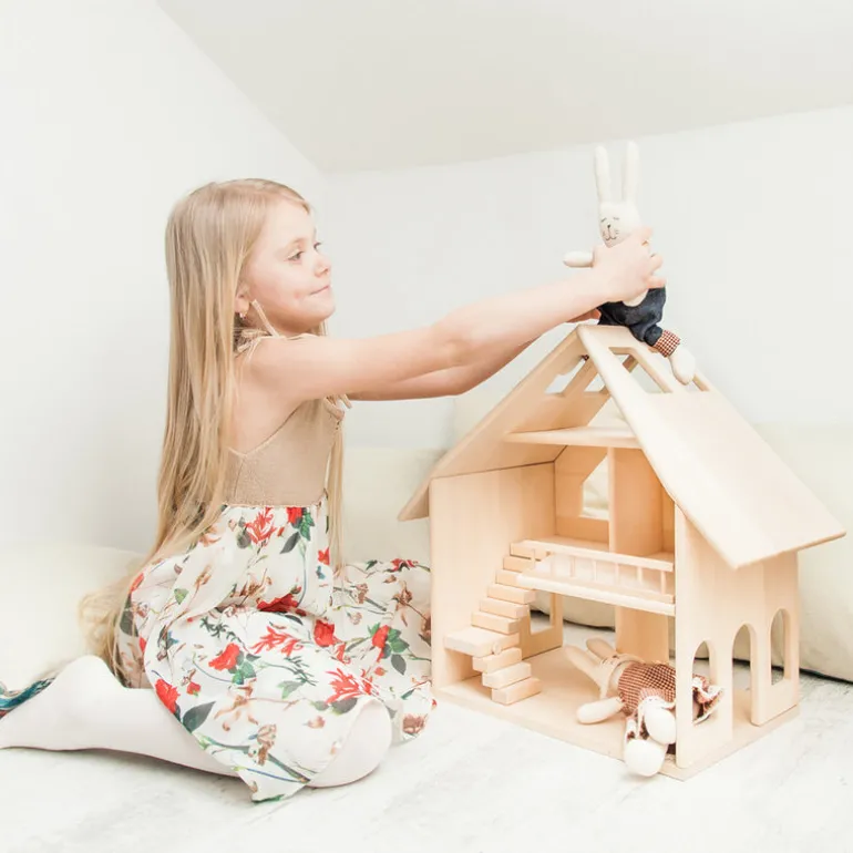 Wooden Doll House - Majesty