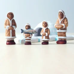 Wooden Eskimo Mum