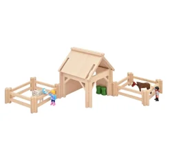 Wooden Farm Shelter with Fencing - Medium Set