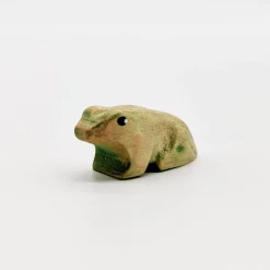 Wooden Green Tree Frog