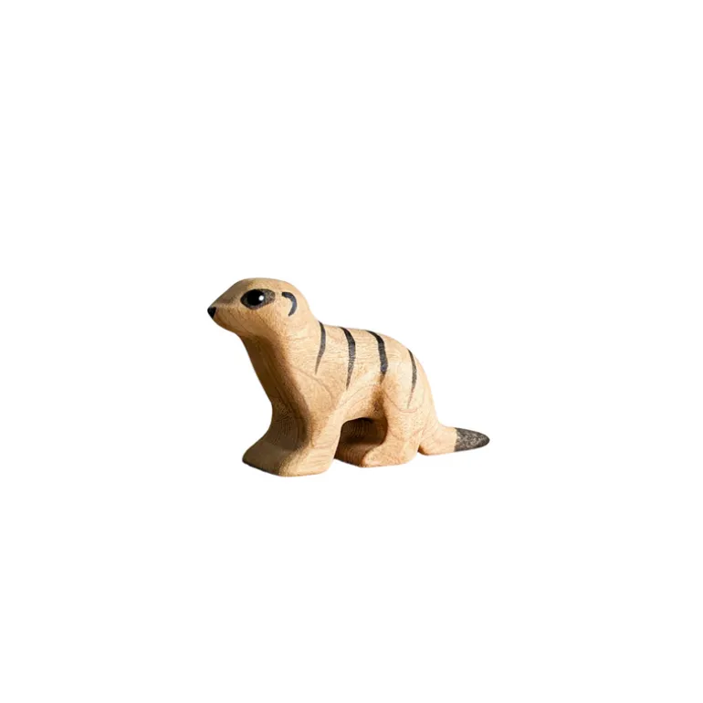Wooden Meerkat - Crouching