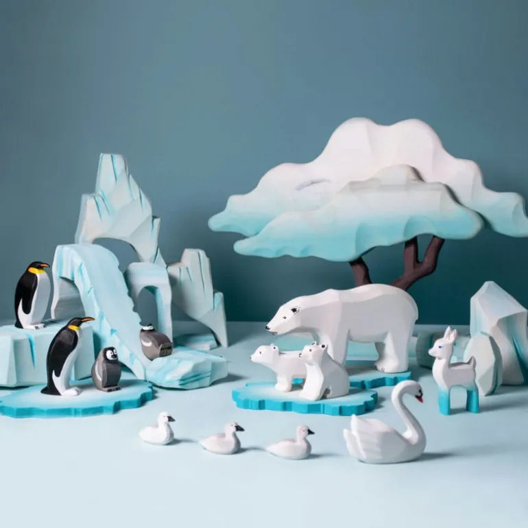 Wooden Polar Bear Set - Mum & Two Cubs