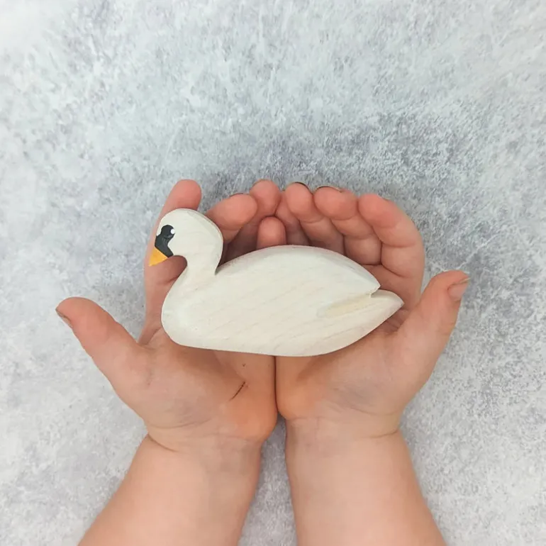 Wooden Swan - White