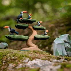 Wooden Toucan Sitting