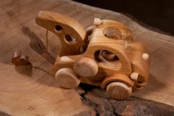 Wooden Tow Truck - Morris